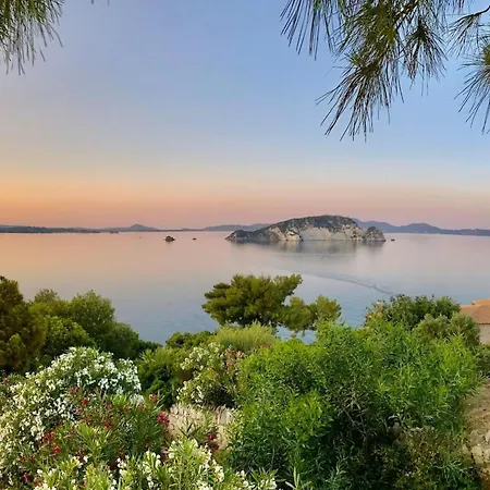 Turtle Island Panorama By Interhome Keri
